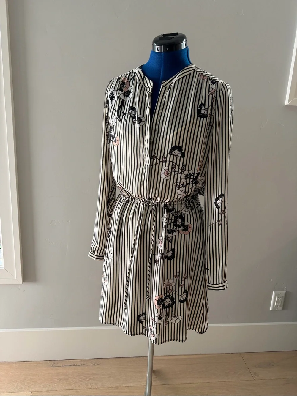 Daniel Rainn No-Iron Tie-Waist Dress Size S - Picture 1 of 5